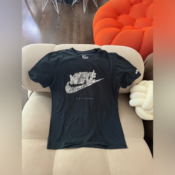 Men Nike cityscape t-shirt Chicago - Picture 2 of 4